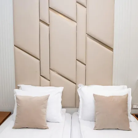 Hotel Agora Boutique 3*