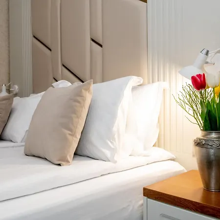 Agora Boutique Hotel 3*