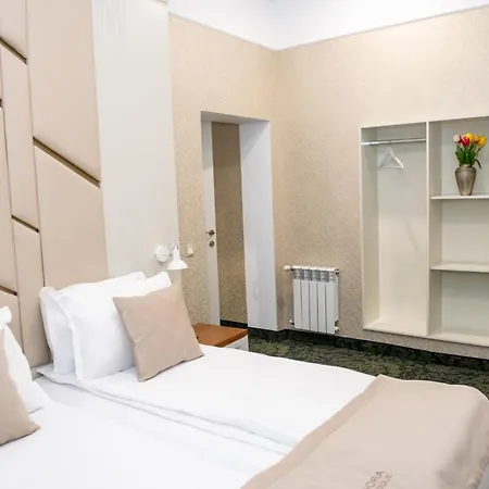 Agora Boutique 3*