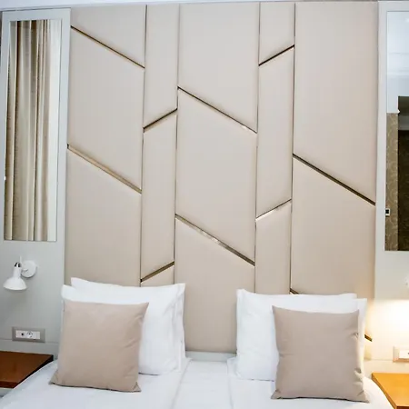 فندق Agora Boutique