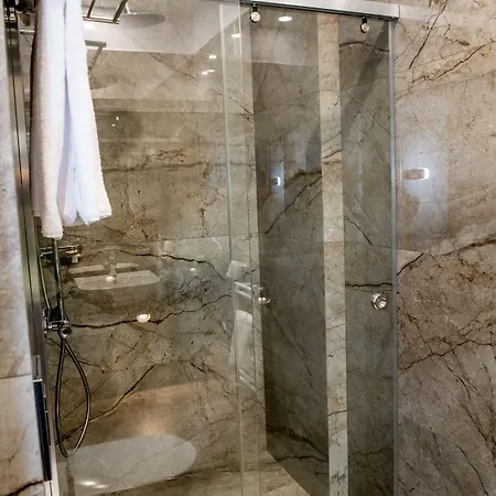 Agora Boutique Hotel 3*