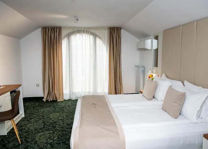 Agora Boutique Hotel 3*