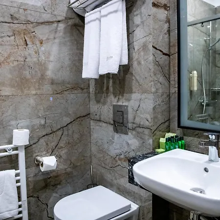 Agora Boutique 3*