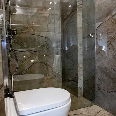 Agora Boutique Hotel 3*